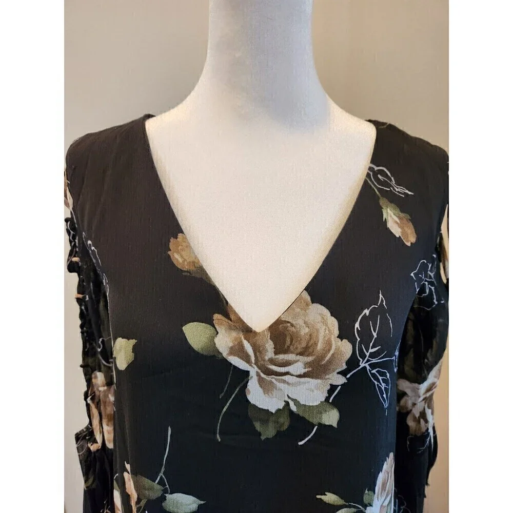 Lulus Woman's Black floral long cut out sleeve Dress Size XS Dark floral witchy - Picture 2 of 5